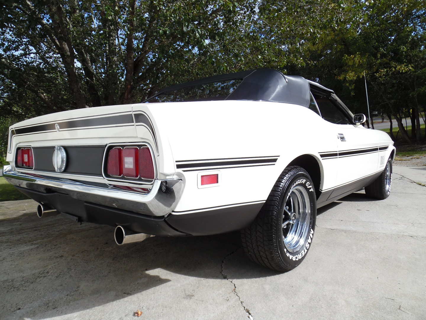 1st Image of a 1972 FORD MUSTANG