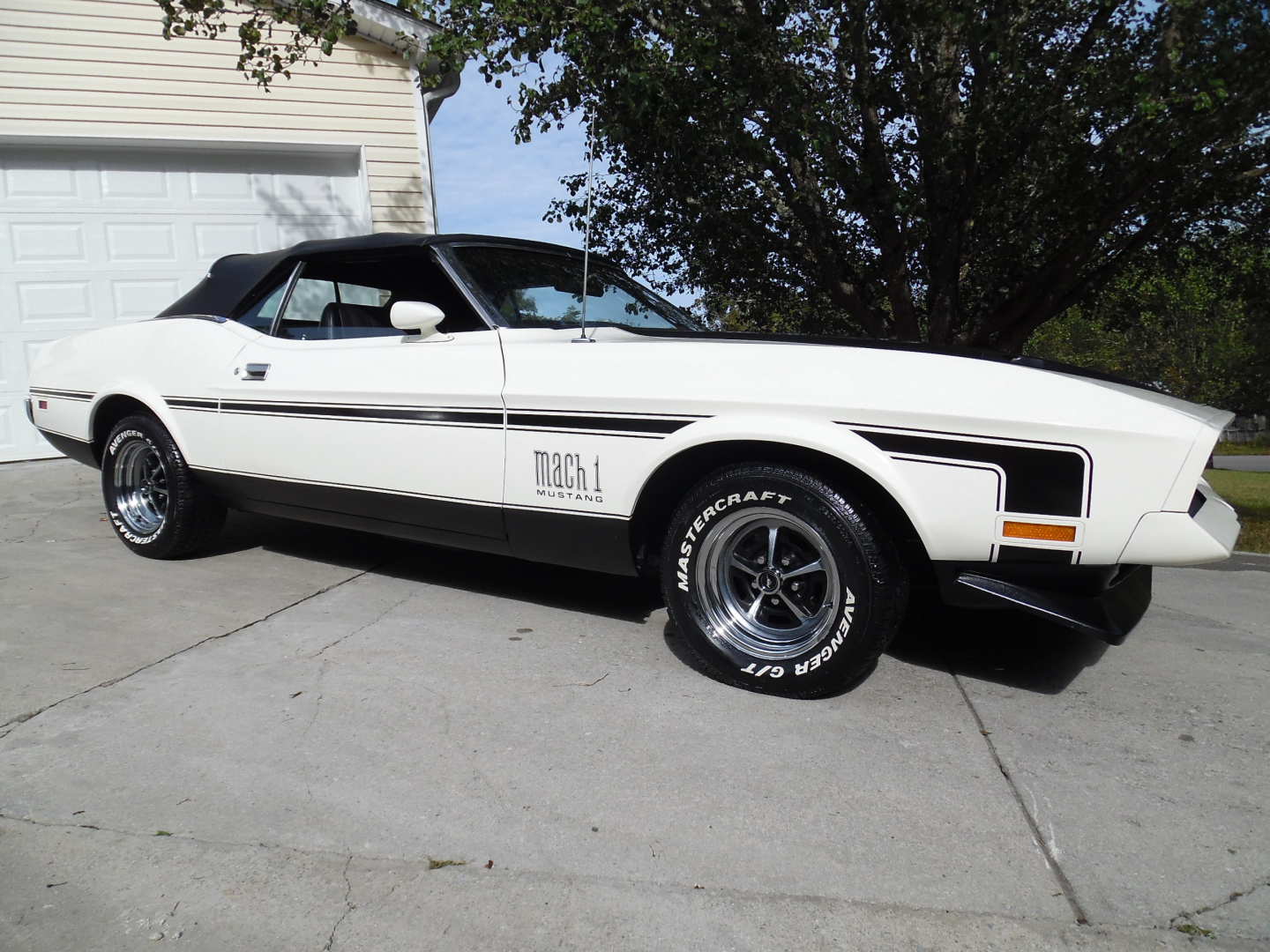6th Image of a 1972 FORD MUSTANG