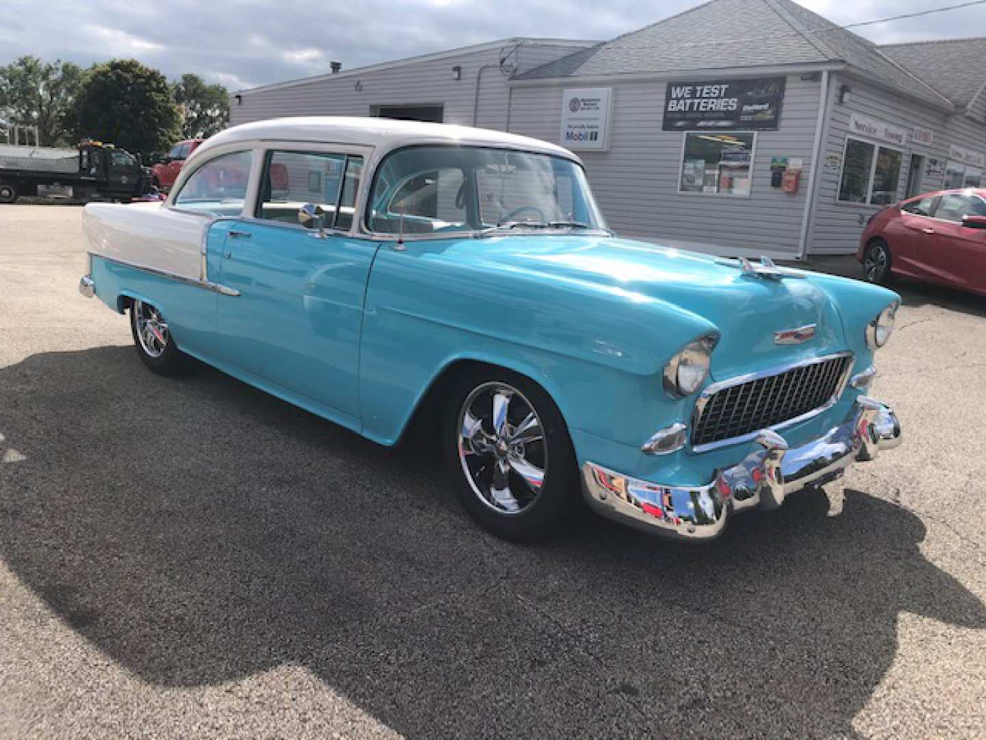 2nd Image of a 1955 CHEVROLET RESTOMOD