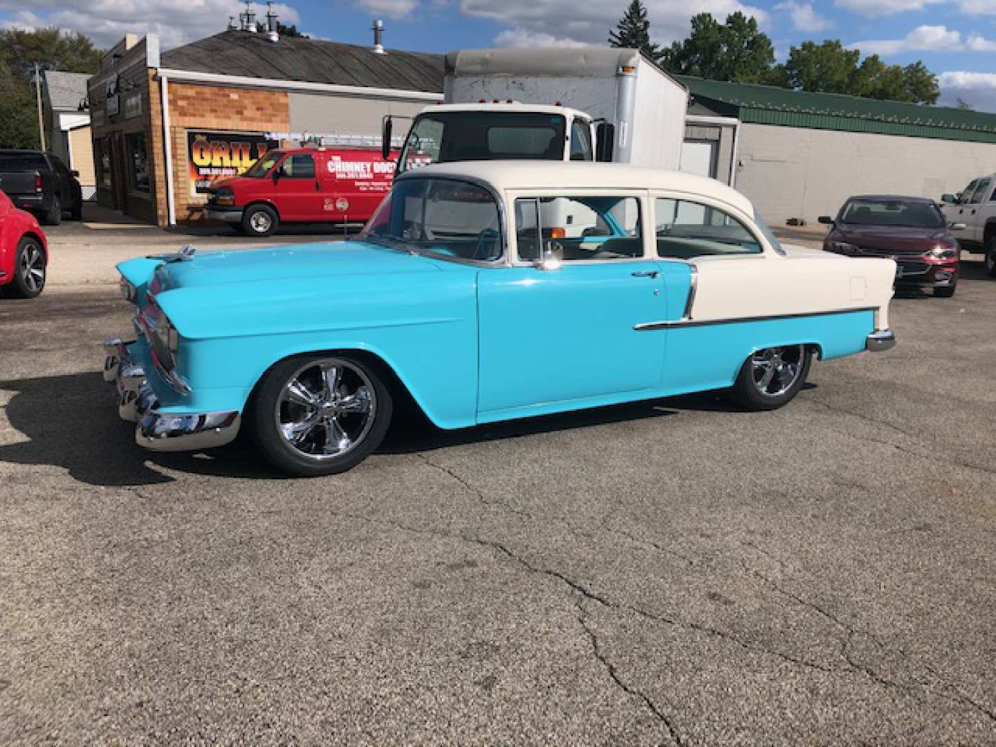 3rd Image of a 1955 CHEVROLET RESTOMOD