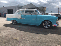 Image 5 of 13 of a 1955 CHEVROLET RESTOMOD