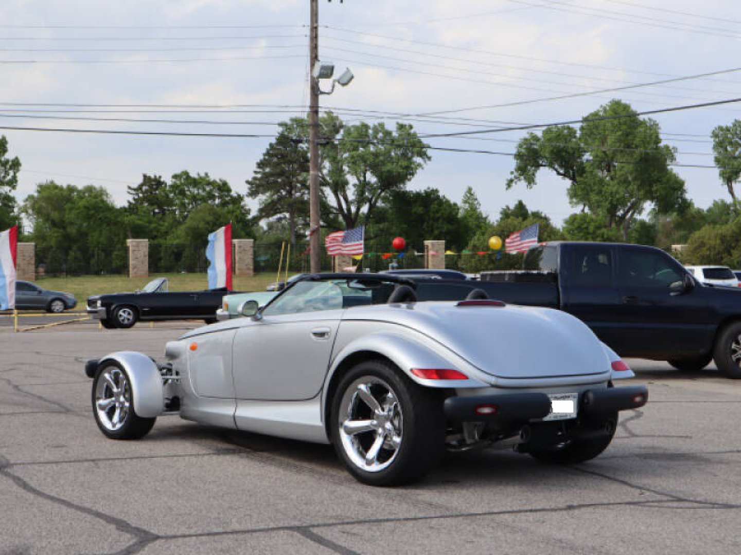 4th Image of a 2000 PLYMOUTH PROWLER