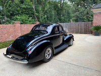 Image 2 of 17 of a 1940 FORD DELUXE