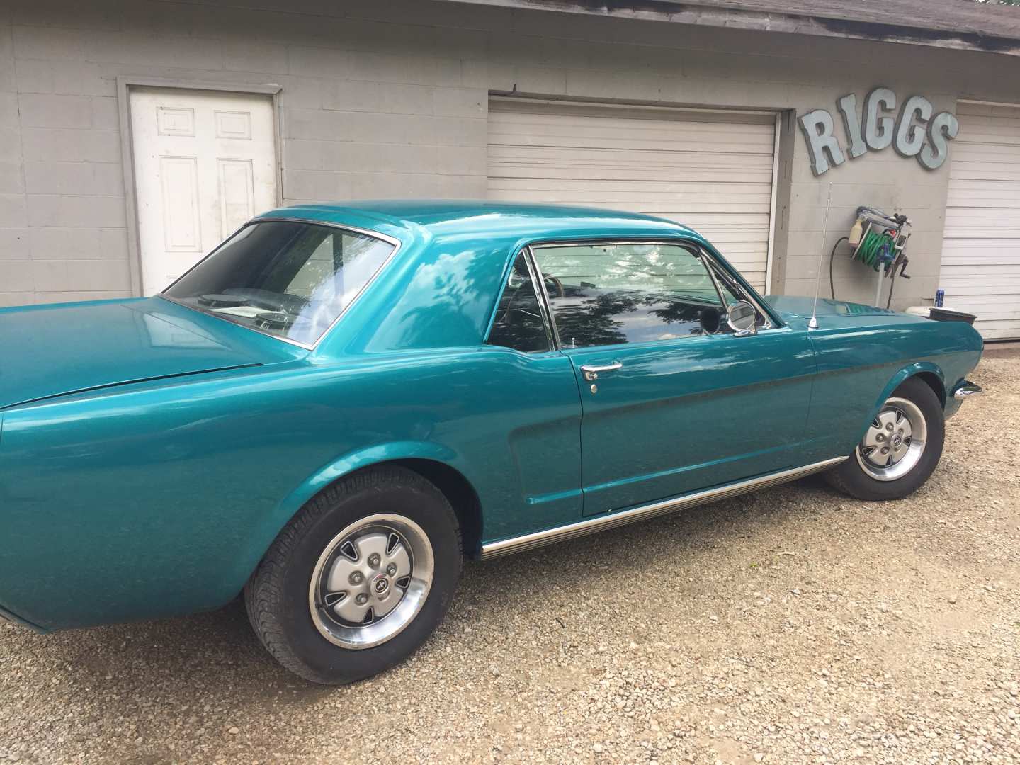 3rd Image of a 1966 FORD MUSTANG