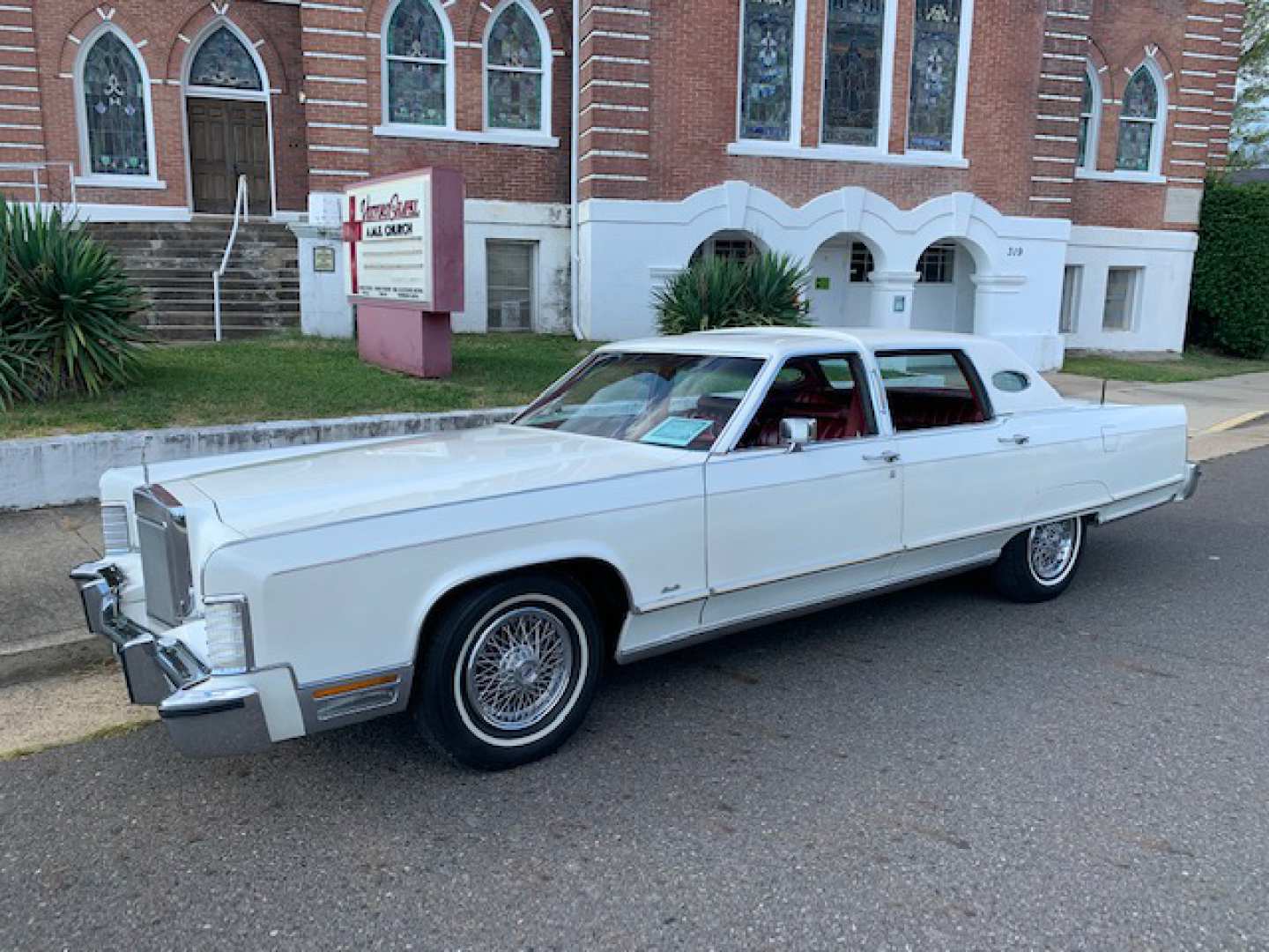0th Image of a 1977 LINCOLN TOWNCAR