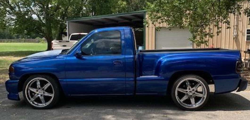 2nd Image of a 2001 GMC SIERRA 1500