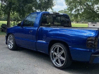 Image 2 of 14 of a 2001 GMC SIERRA 1500