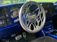 Image 9 of 14 of a 2001 GMC SIERRA 1500