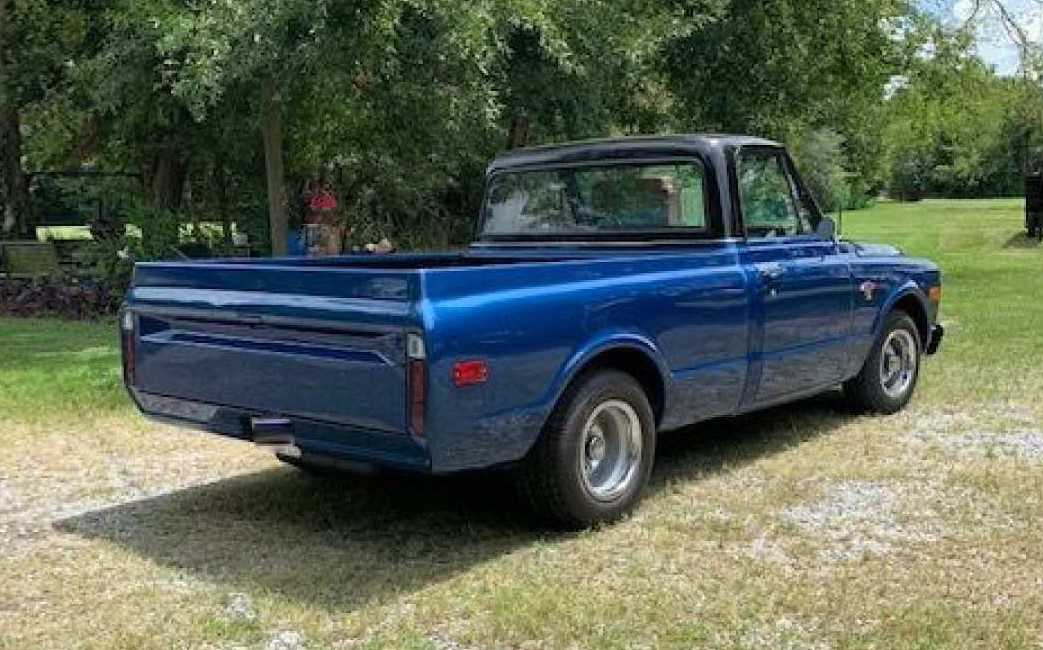 3rd Image of a 1968 CHEVROLET C10