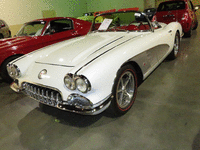 Image 5 of 15 of a 1959 CHEVROLET CORVETTE