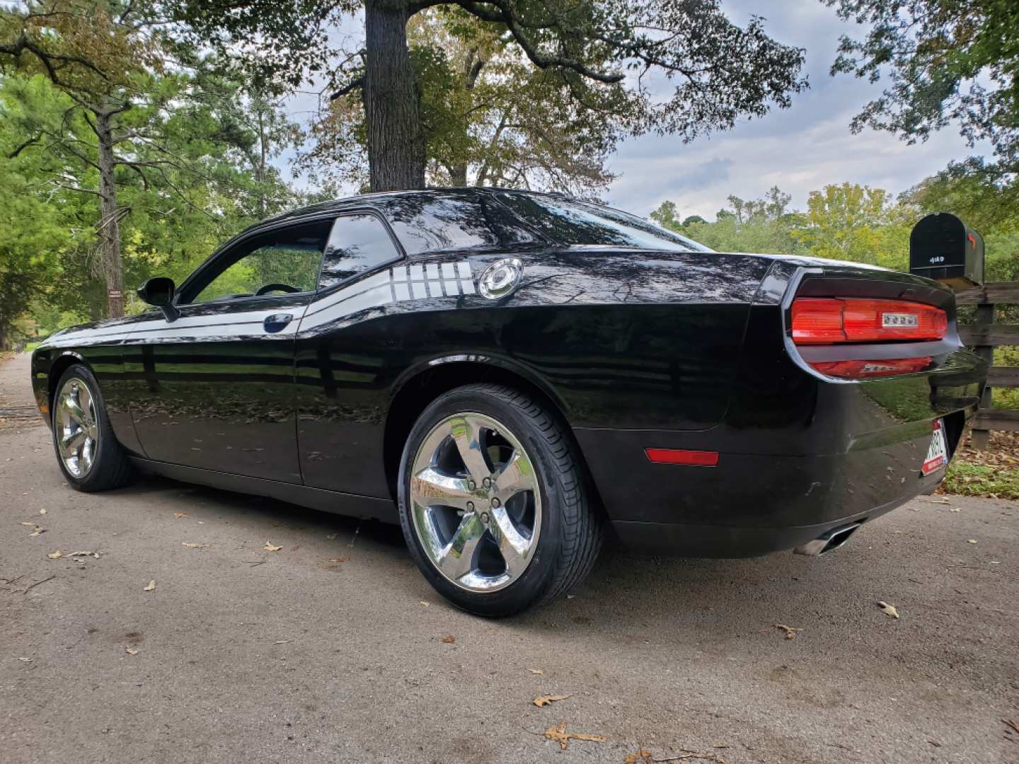 6th Image of a 2013 DODGE CHALLENGER SXT