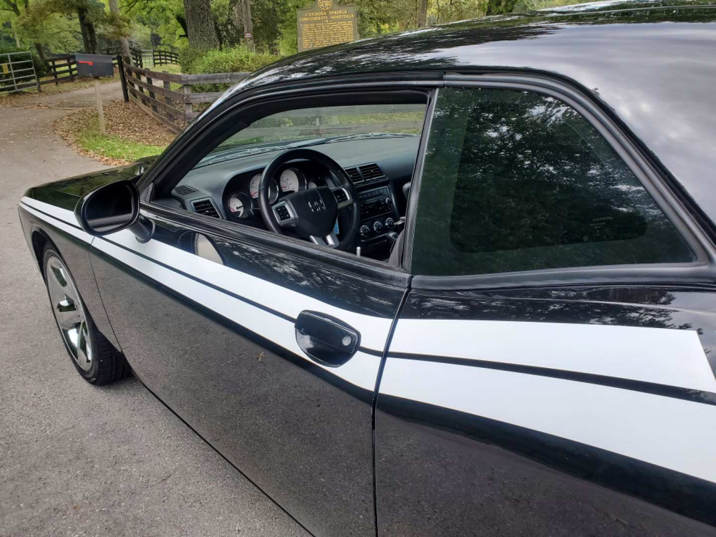 8th Image of a 2013 DODGE CHALLENGER SXT