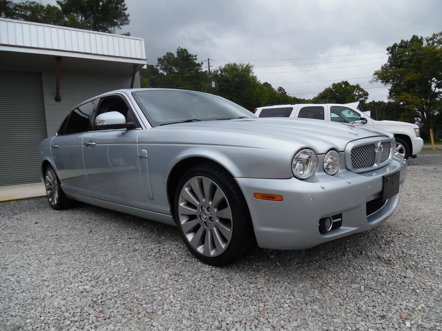 3rd Image of a 2008 JAGUAR XJ8 XJ L