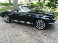 Image 2 of 12 of a 1965 CHEVROLET CORVETTE