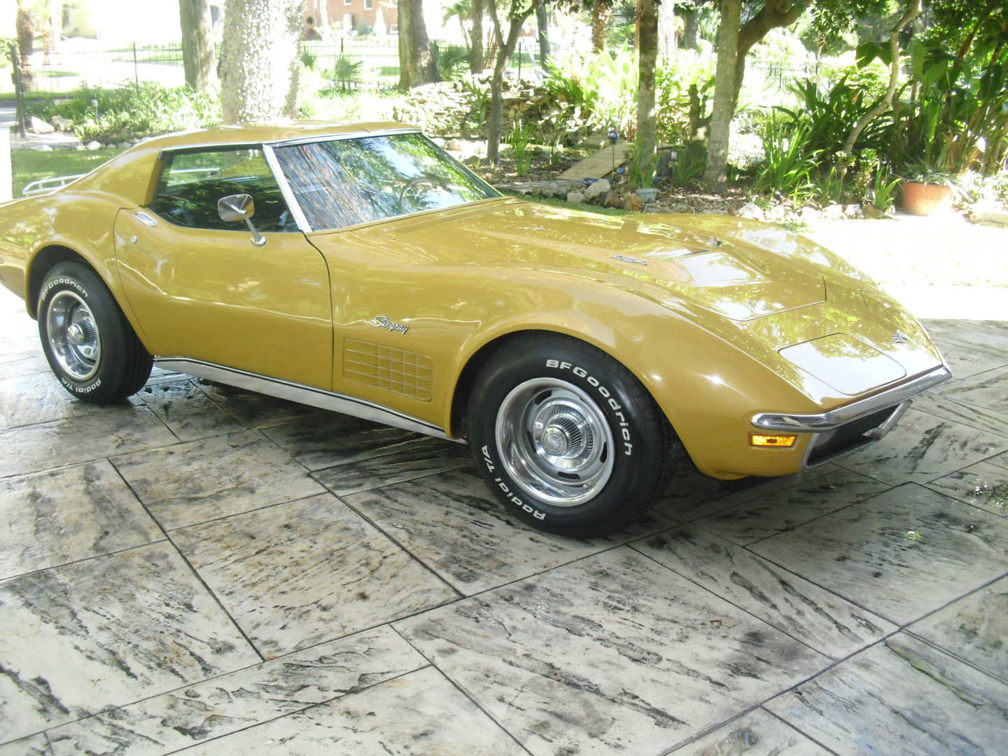2nd Image of a 1971 CHEVROLET CORVETTE