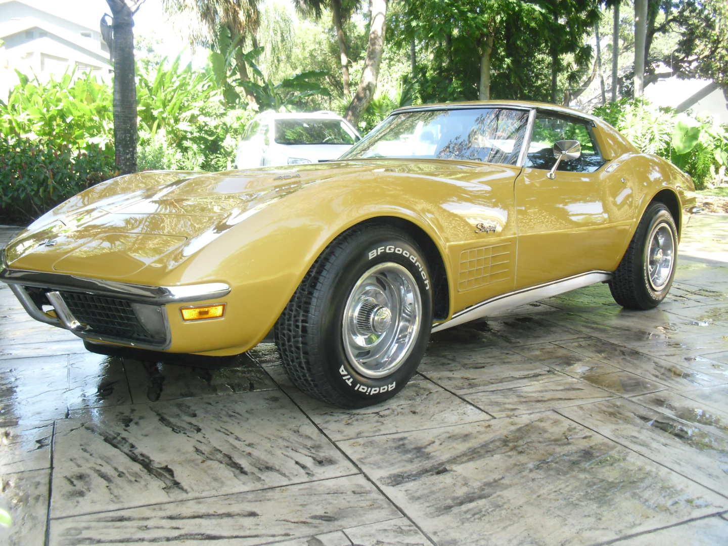 3rd Image of a 1971 CHEVROLET CORVETTE