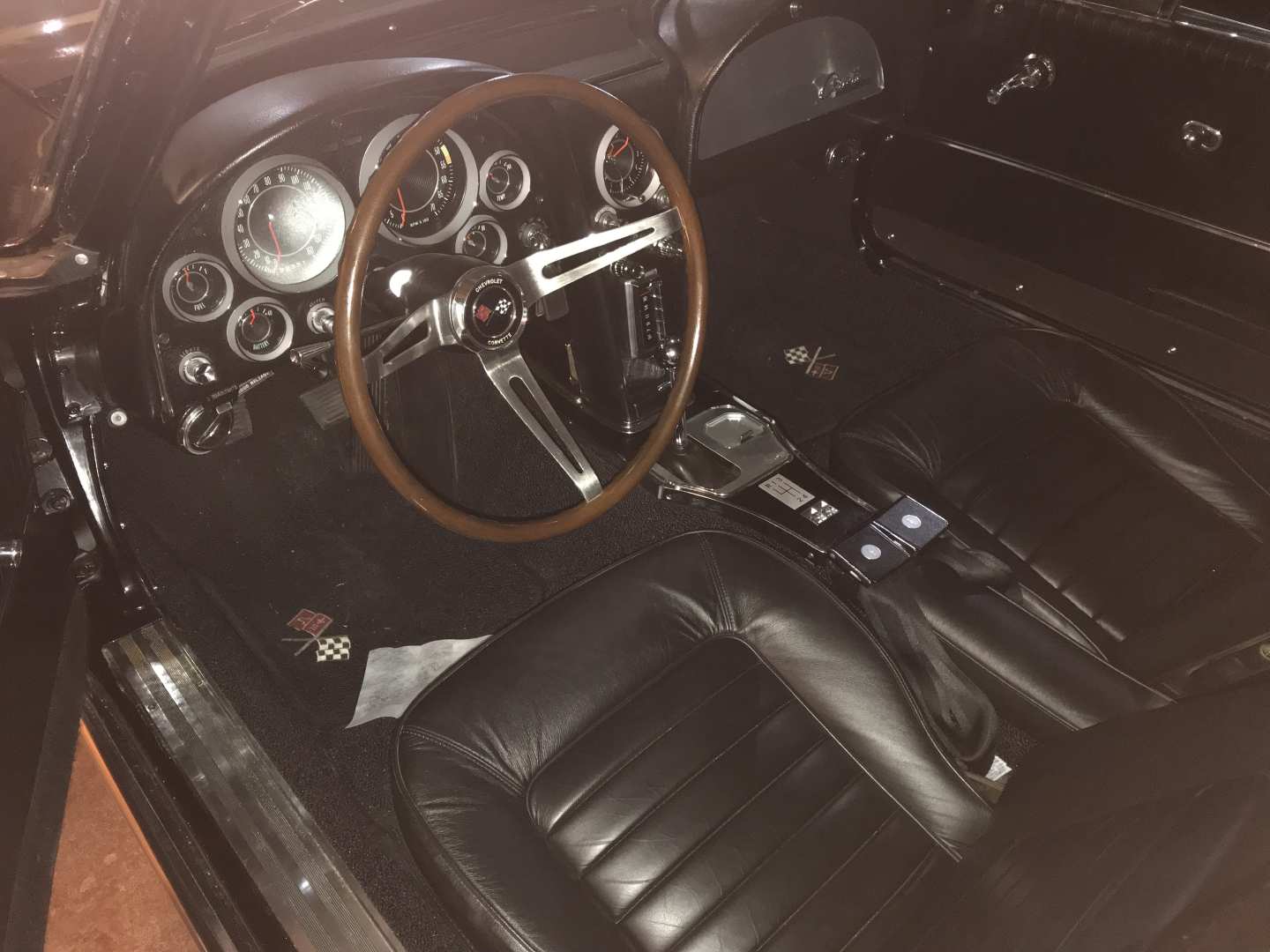 2nd Image of a 1964 CHEVROLET CORVETTE