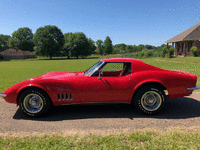 Image 3 of 8 of a 1969 CHEVROLET CORVETTE