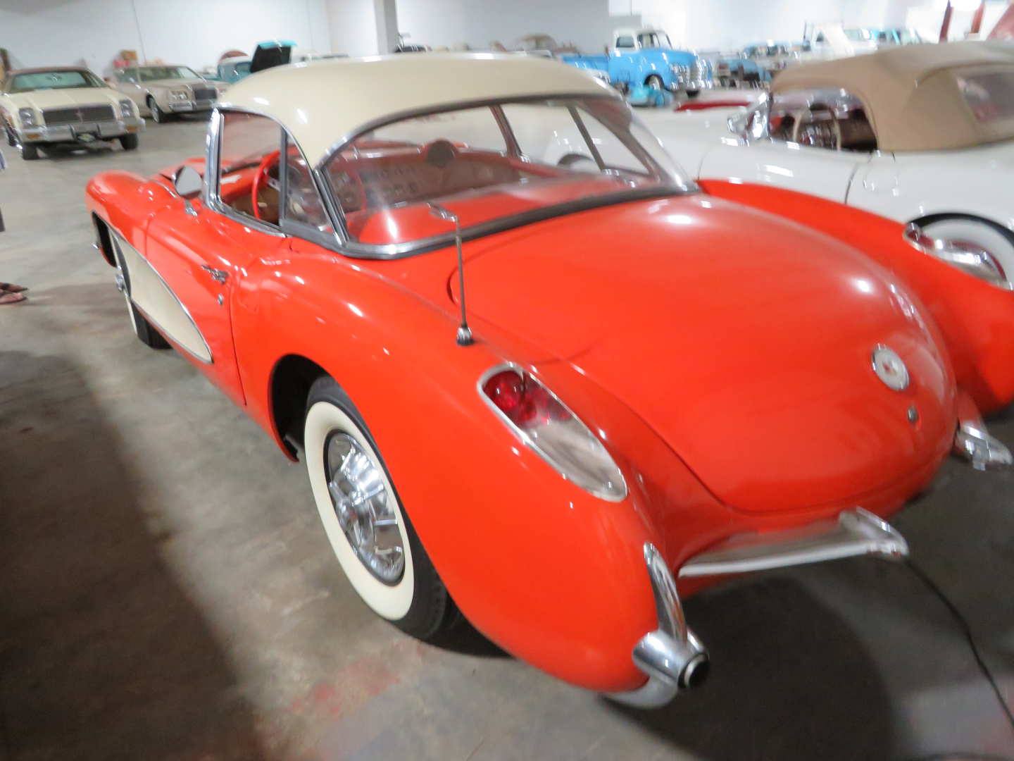 2nd Image of a 1956 CHEVROLET CORVETTE