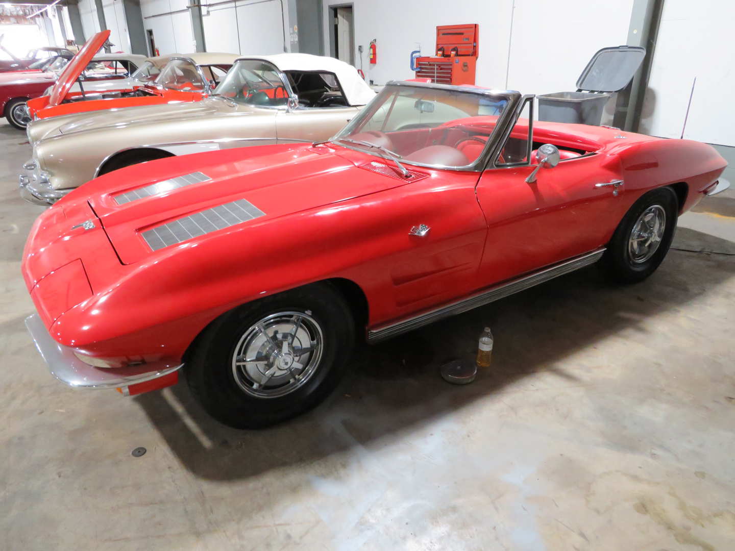 2nd Image of a 1963 CHEVROLET CORVETTE