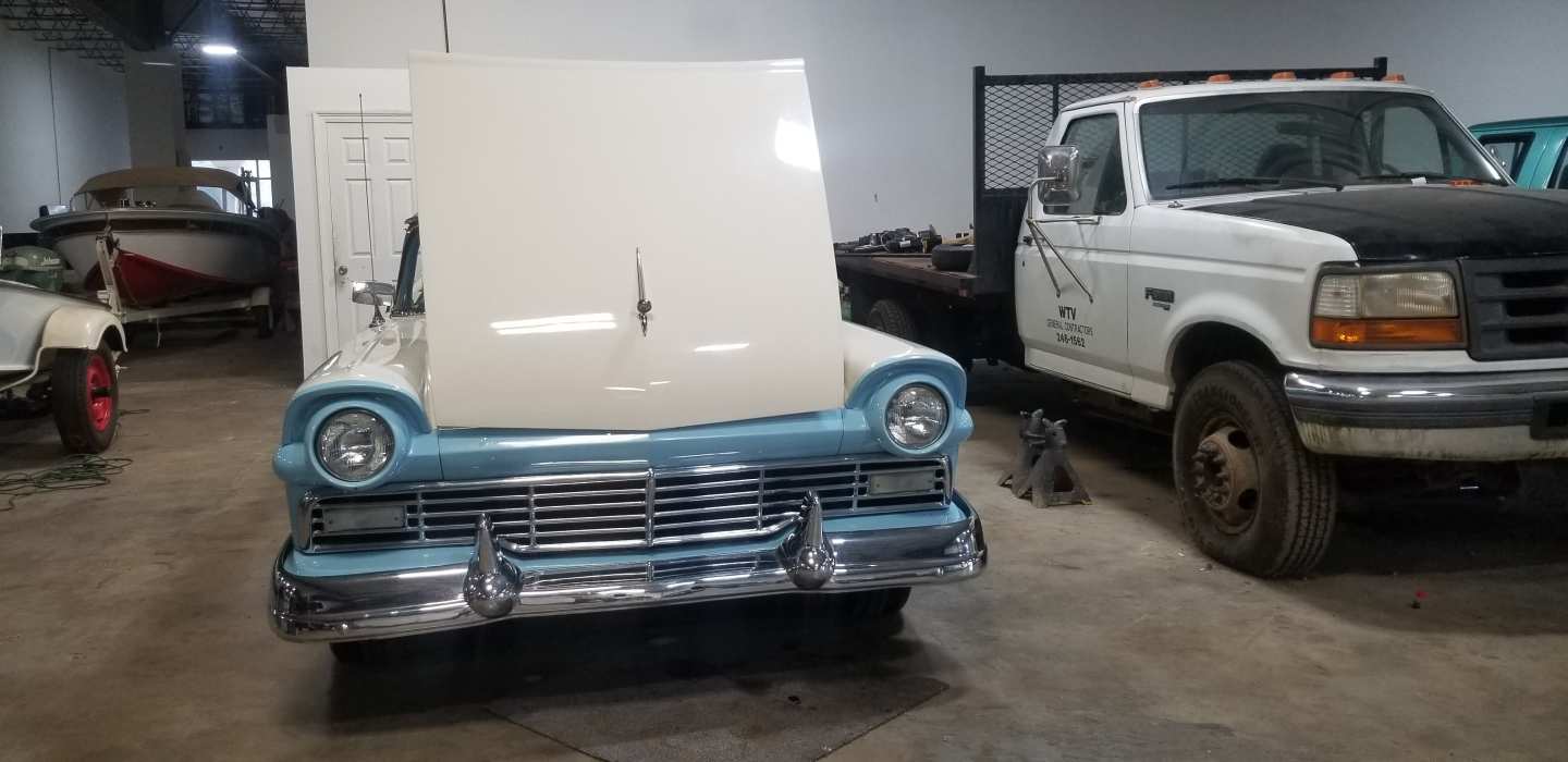 4th Image of a 1957 FORD SKYLINER