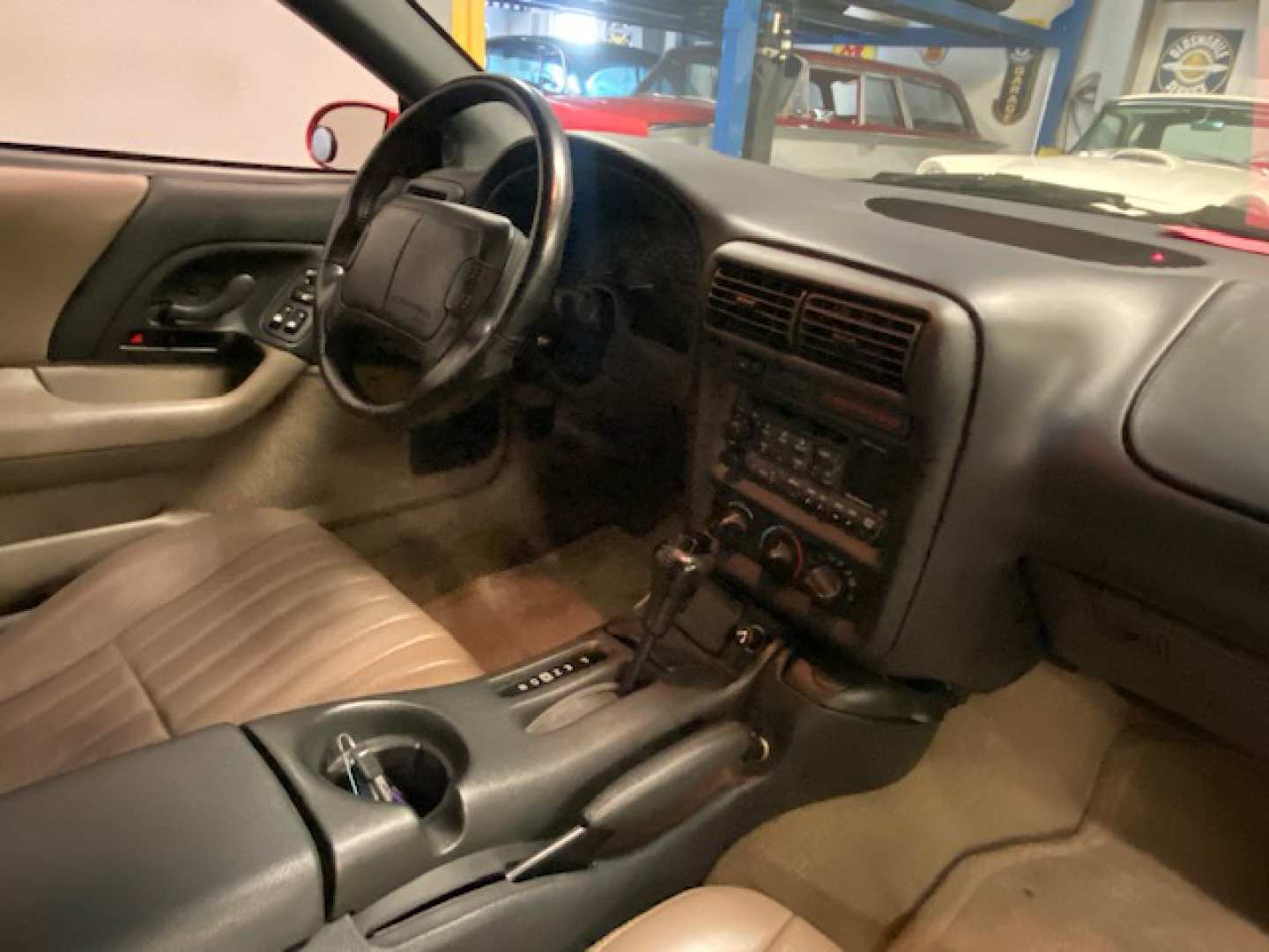 3rd Image of a 1997 CHEVROLET CAMARO Z28