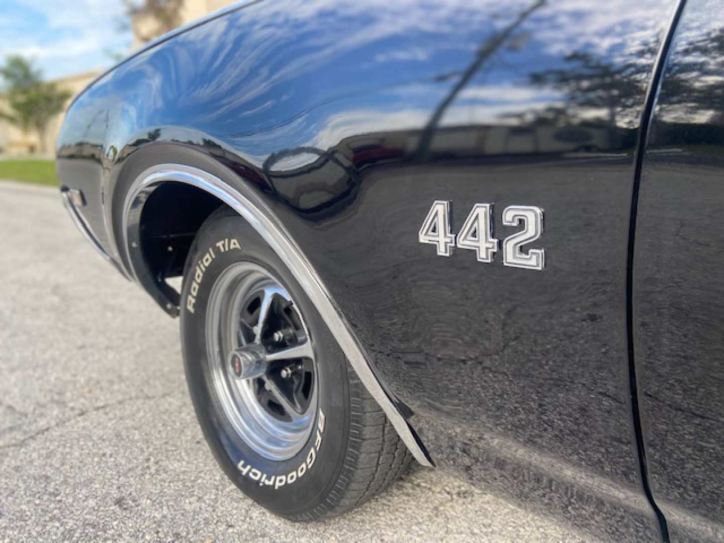 1st Image of a 1969 OLDSMOBILE 442