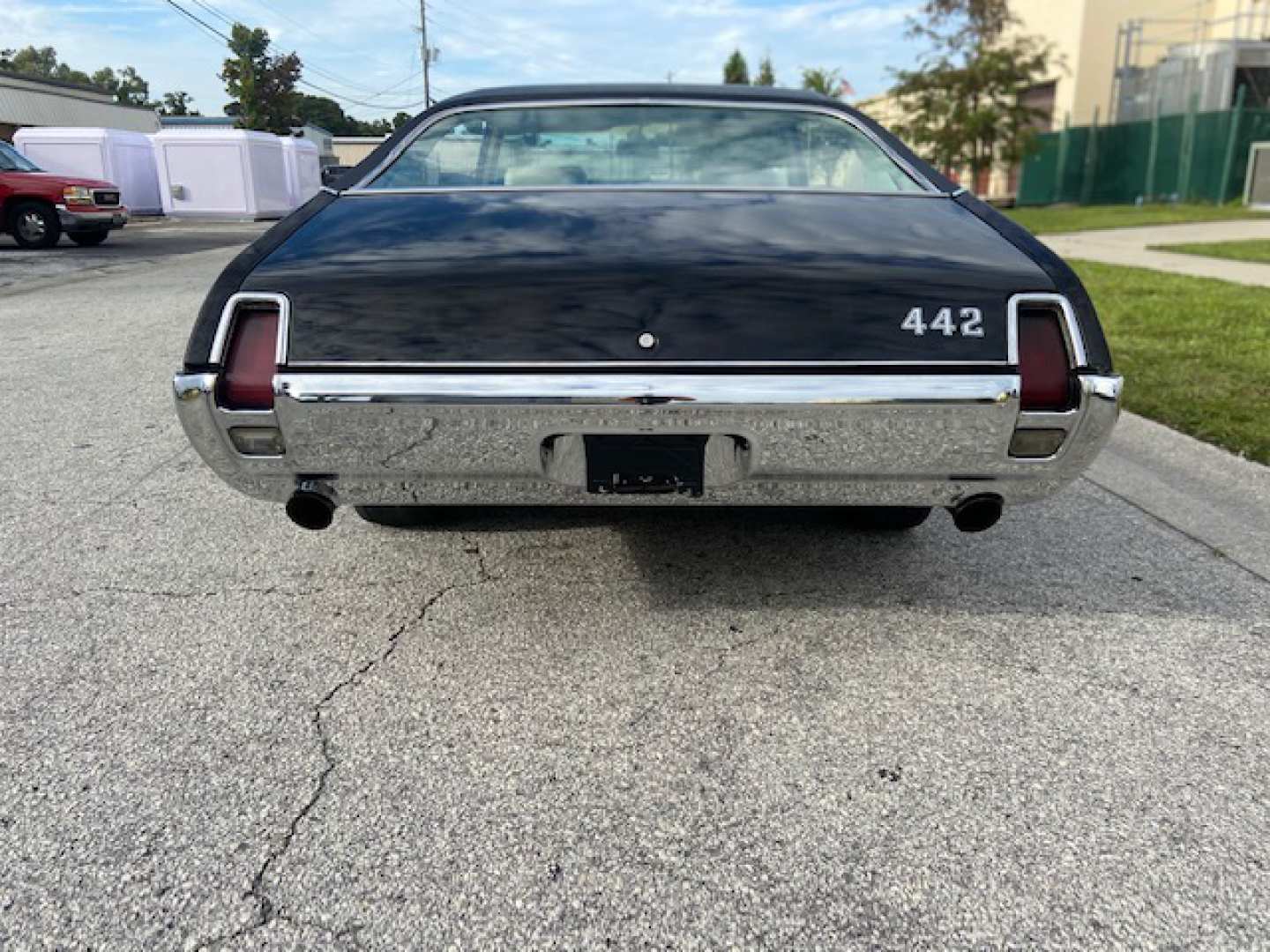 2nd Image of a 1969 OLDSMOBILE 442