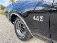 Image 2 of 8 of a 1969 OLDSMOBILE 442
