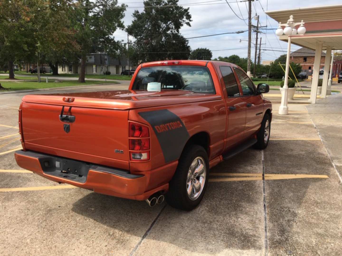 3rd Image of a 2005 DODGE RAM PICKUP 1500 SLT