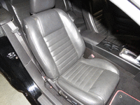 Image 13 of 19 of a 2008 FORD MUSTANG GT