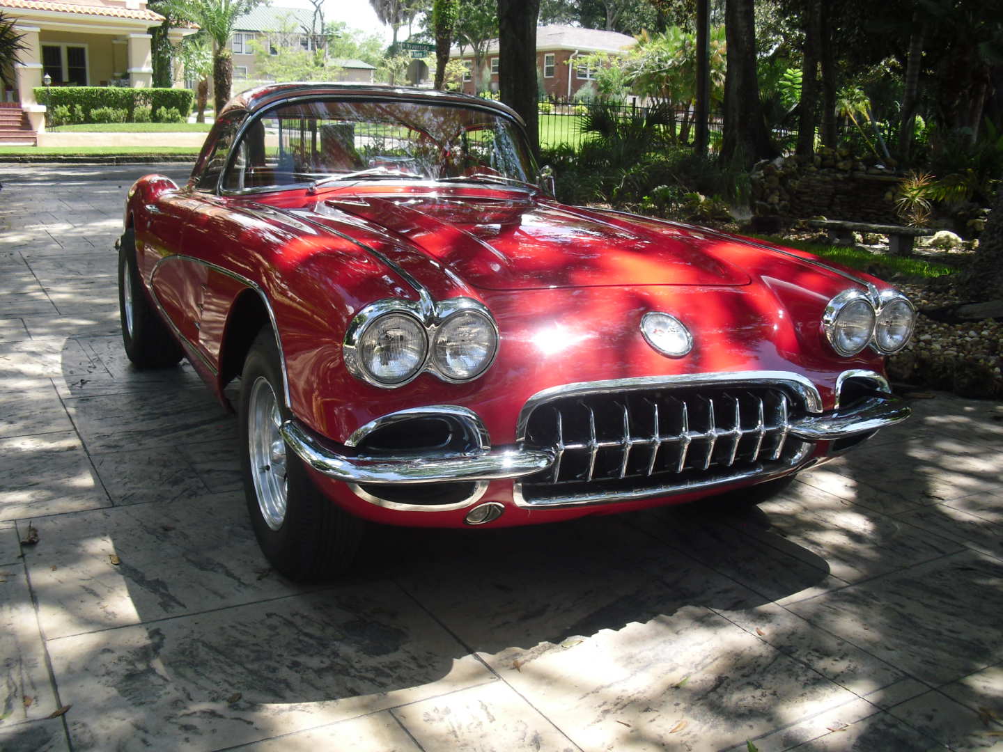 3rd Image of a 1960 CHEVROLET CORVETTE