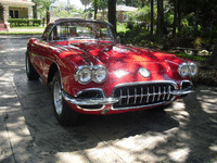 Image 4 of 9 of a 1960 CHEVROLET CORVETTE