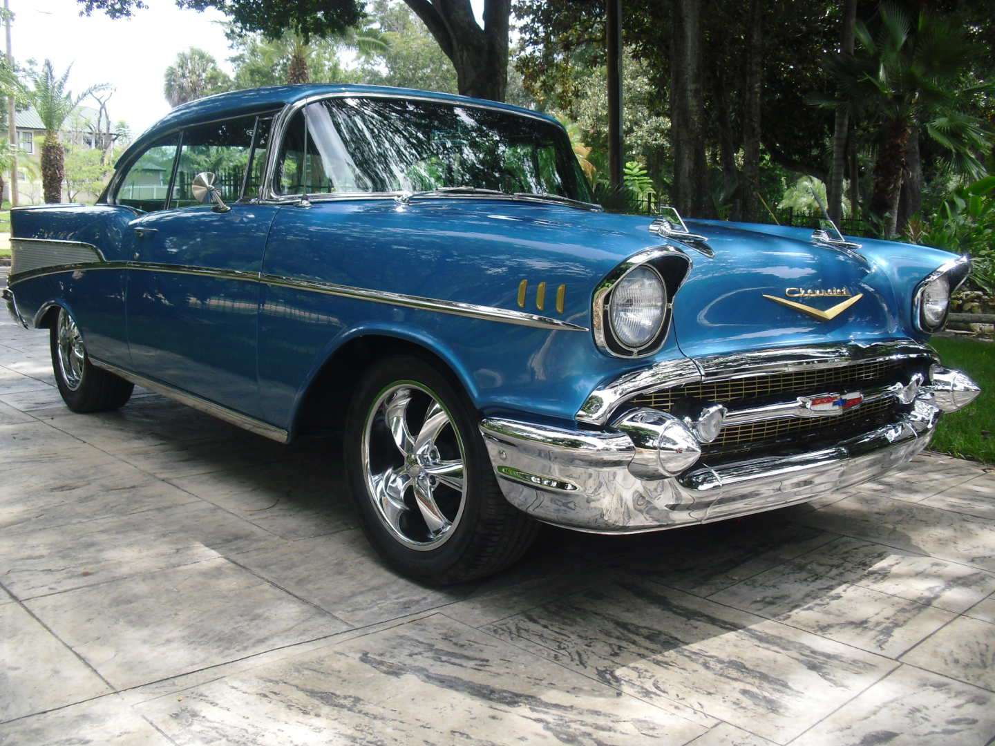 4th Image of a 1957 CHEVROLET BELAIR