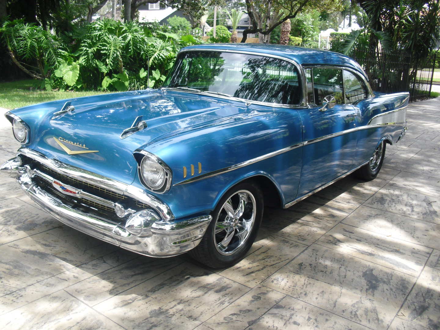 5th Image of a 1957 CHEVROLET BELAIR