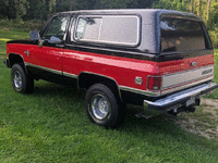 Image 3 of 22 of a 1988 CHEVROLET SILVERADO K5 BLAZER