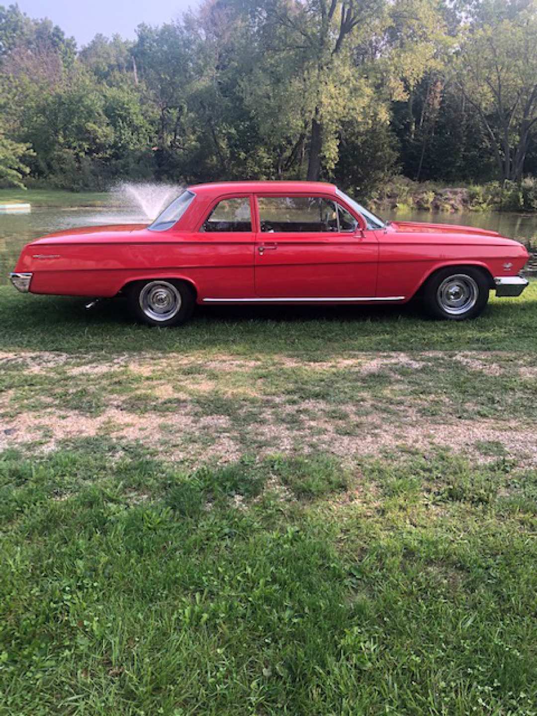 3rd Image of a 1962 CHEVROLET BISCAYNE