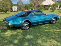 Image 2 of 9 of a 1968 OLDSMOBILE TORONADO