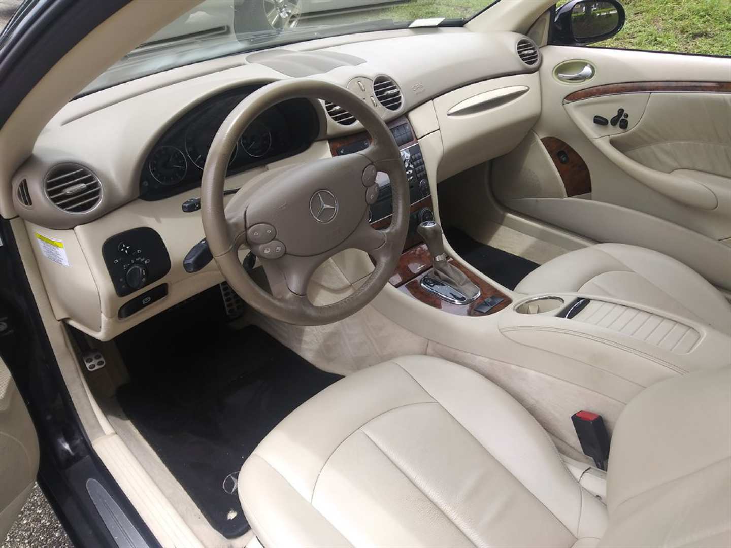 9th Image of a 2007 MERCEDES-BENZ CLK-CLASS CLK350