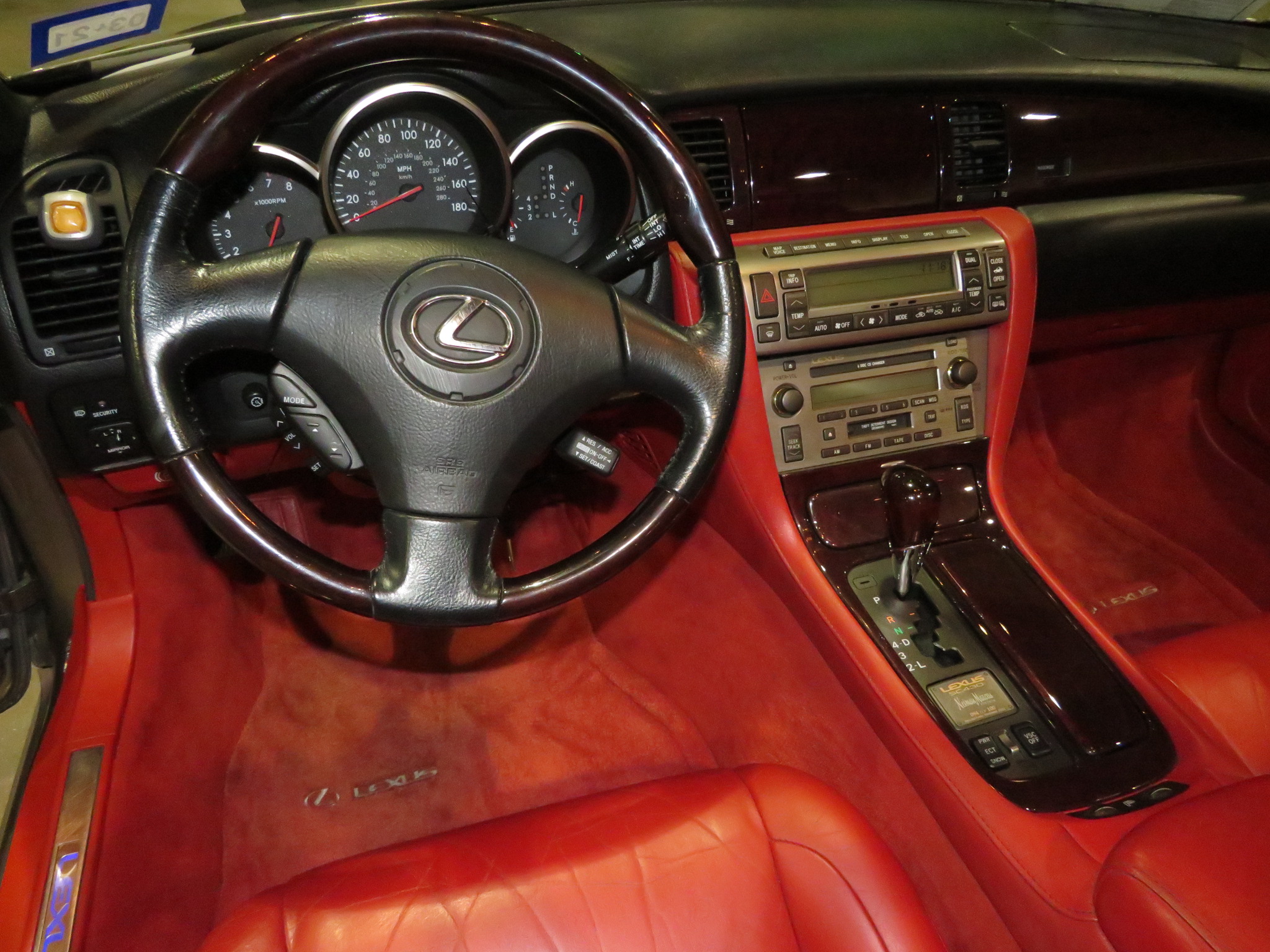 6th Image of a 2002 LEXUS NEIMAN MARCUS