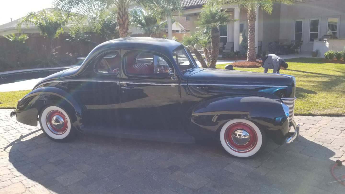 3rd Image of a 1940 FORD DELUXE