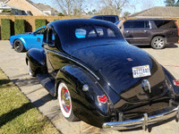 Image 2 of 7 of a 1940 FORD DELUXE