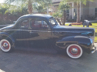 Image 4 of 7 of a 1940 FORD DELUXE