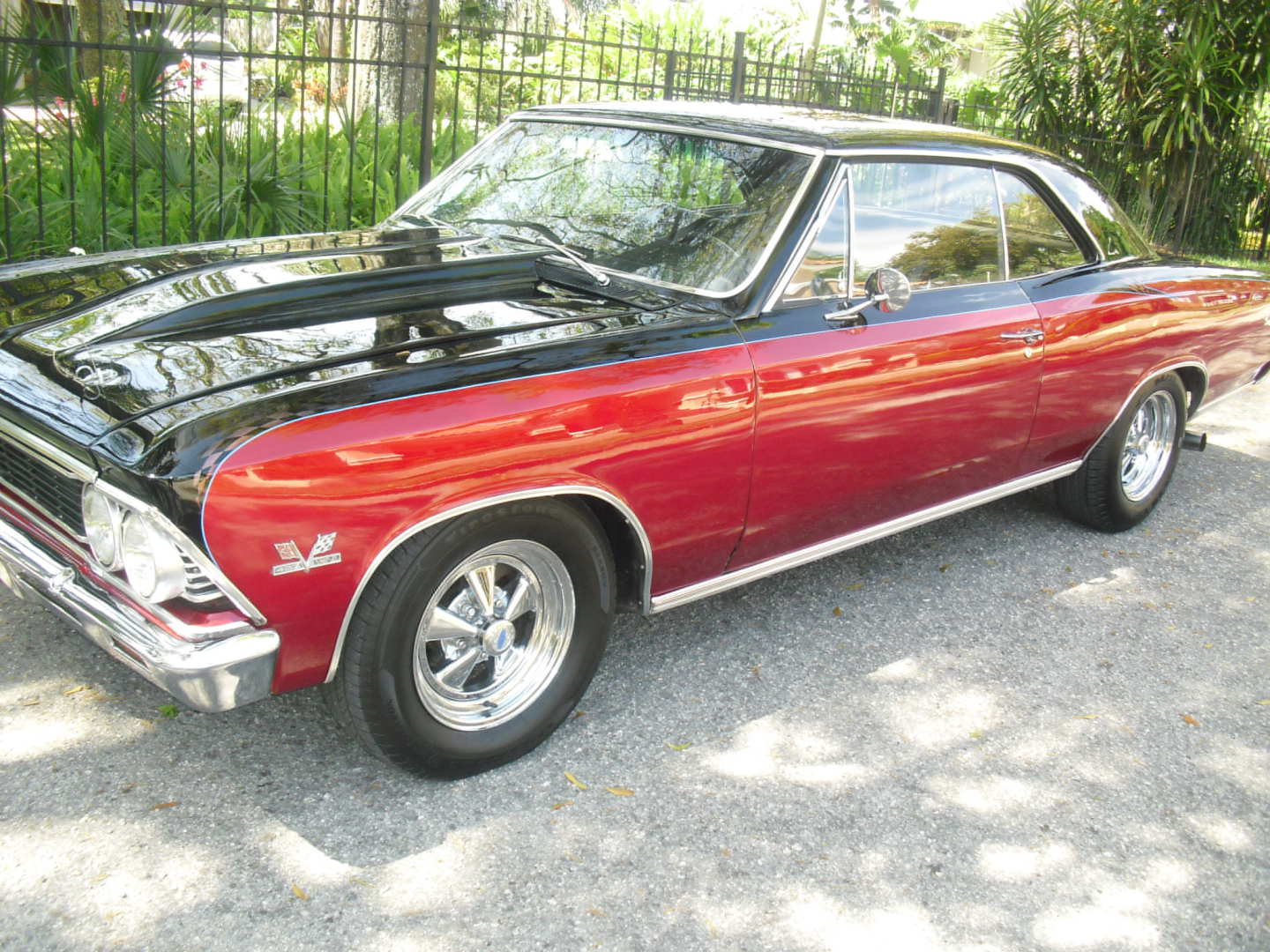 3rd Image of a 1966 CHEVROLET CHEVELLE SS