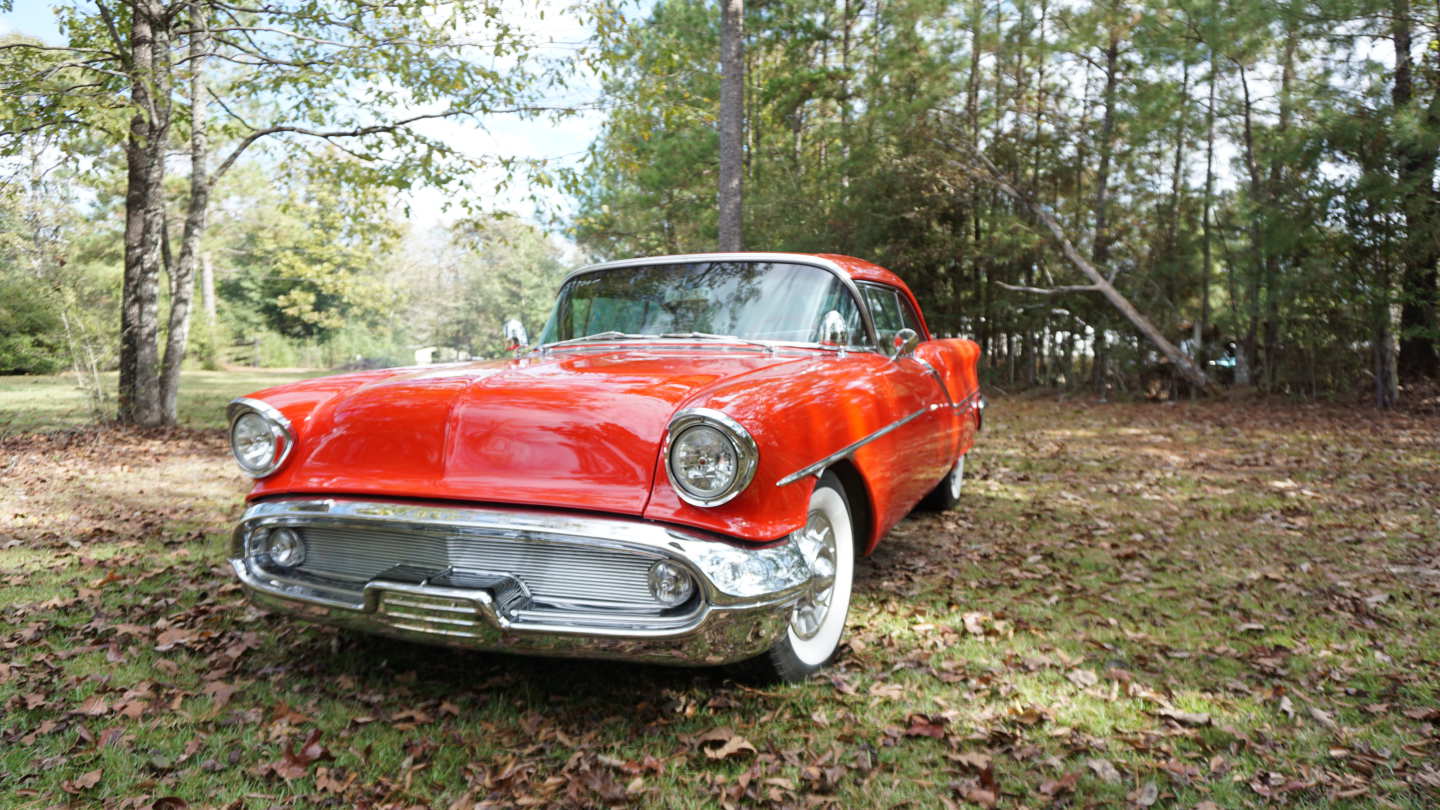 2nd Image of a 1957 OLDSMOBILE 88