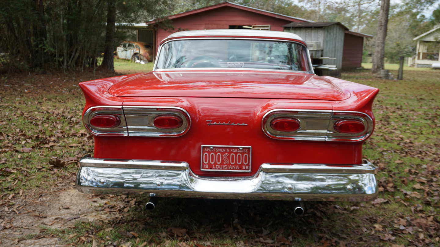3rd Image of a 1958 FORD SKYLINER