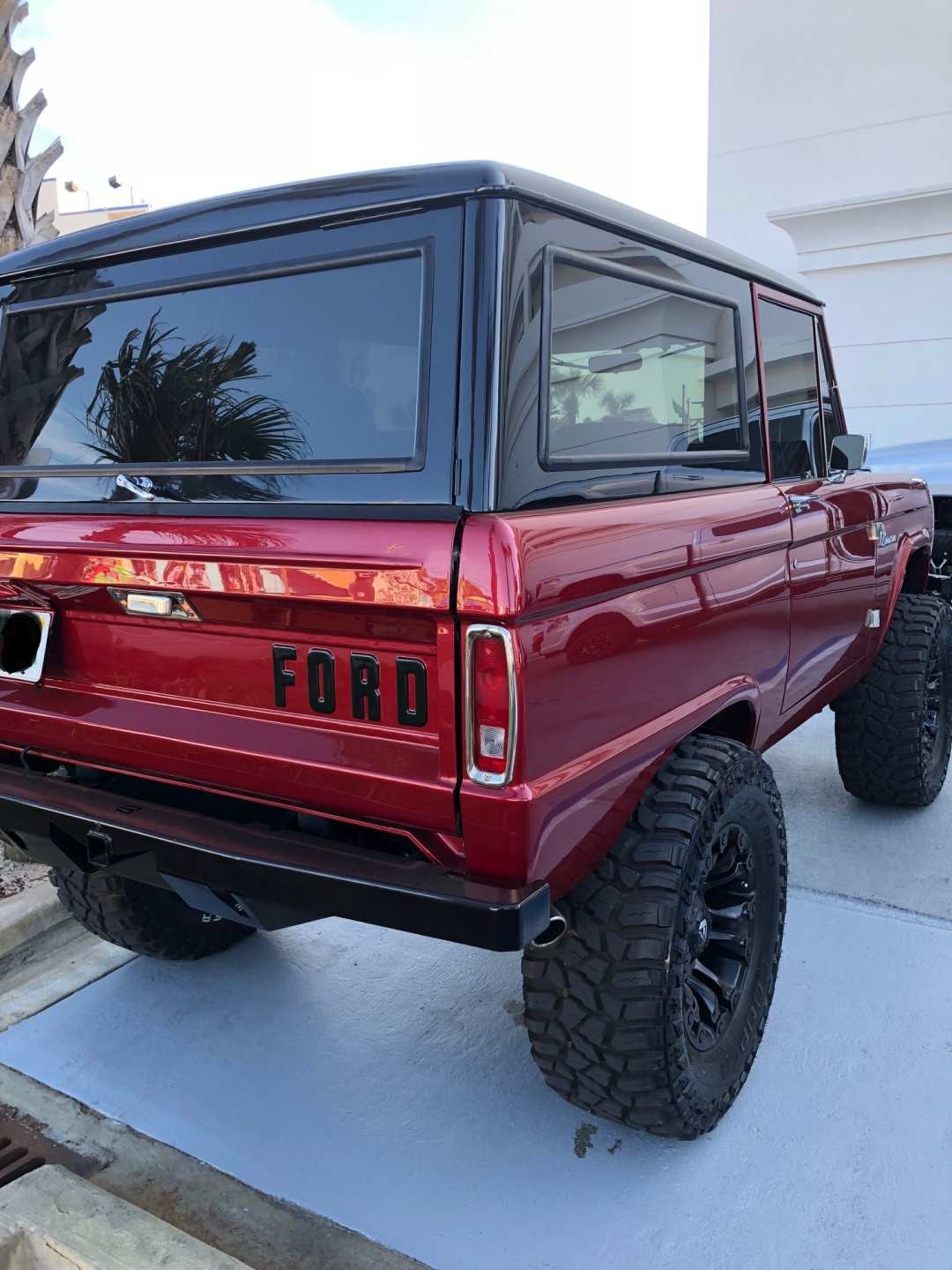 3rd Image of a 1974 FORD BRONCO