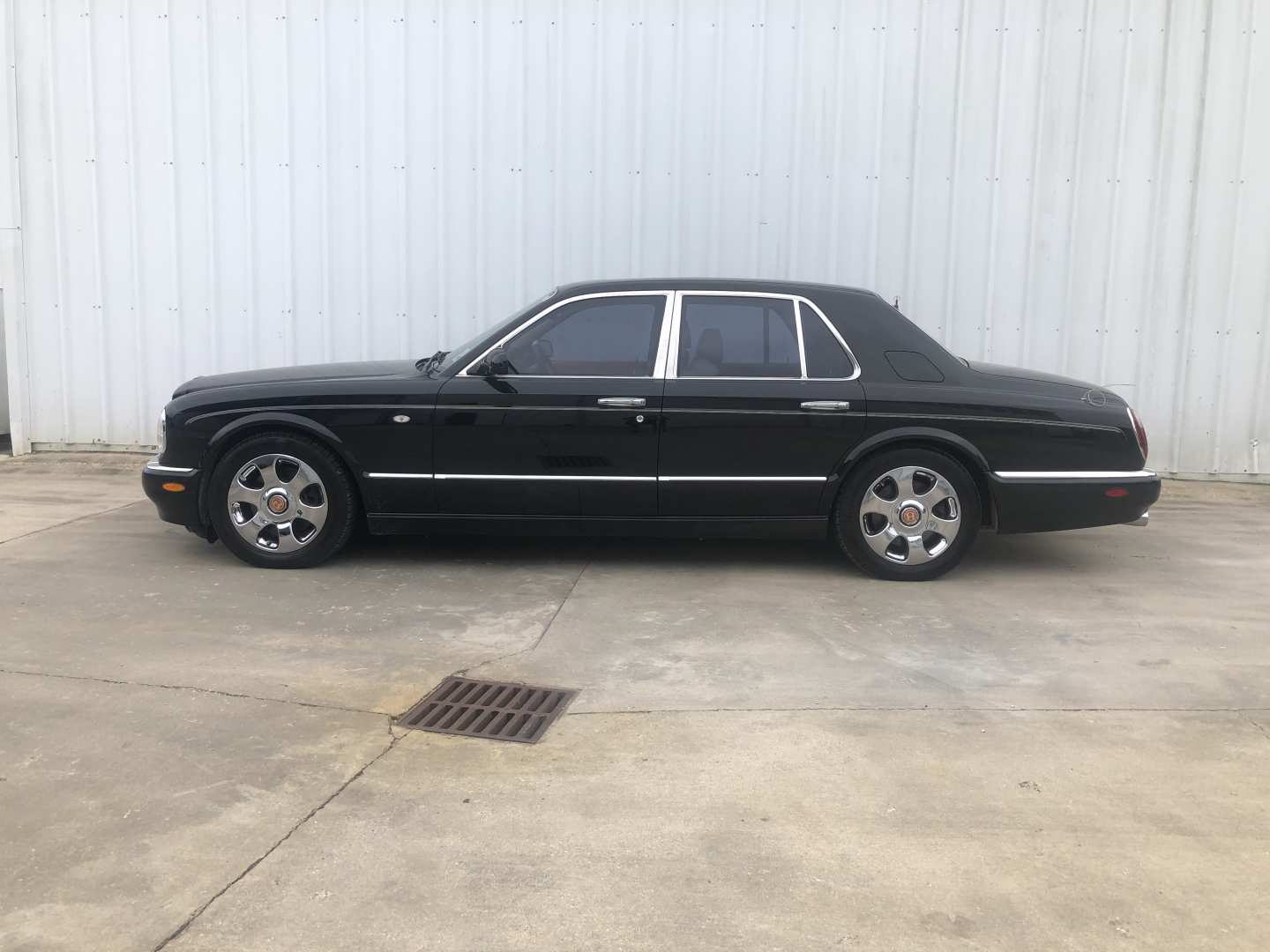 2nd Image of a 2000 BENTLEY ARNAGE RED LABEL