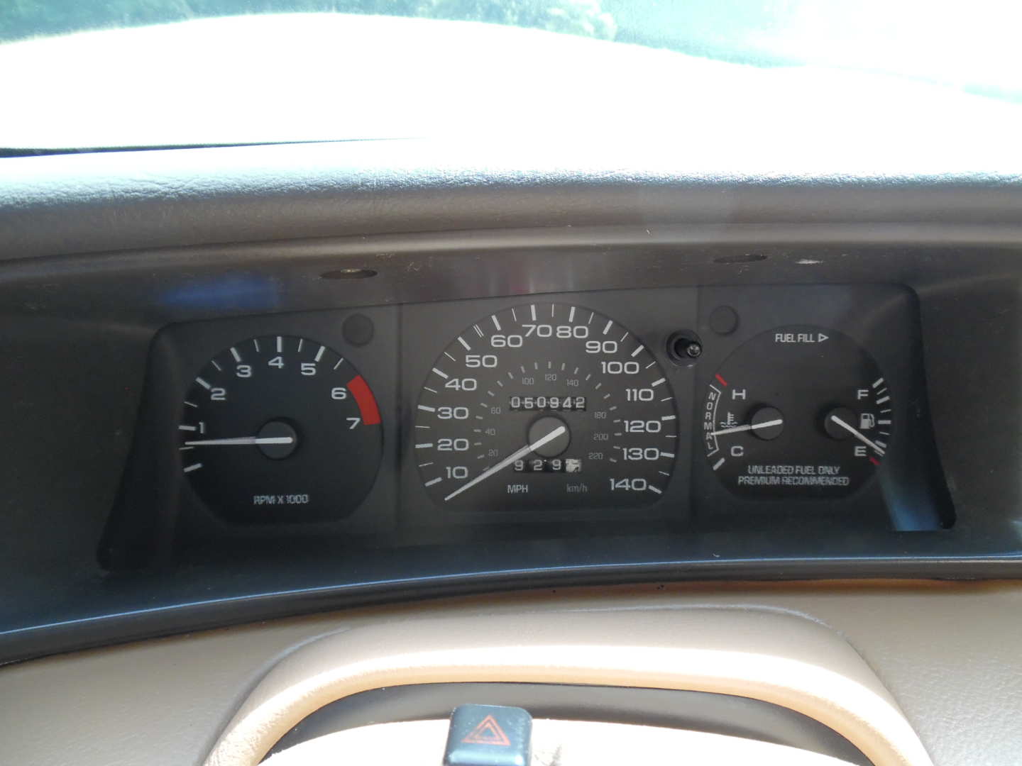 5th Image of a 1995 LINCOLN MARK VIII