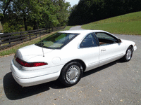Image 5 of 13 of a 1995 LINCOLN MARK VIII